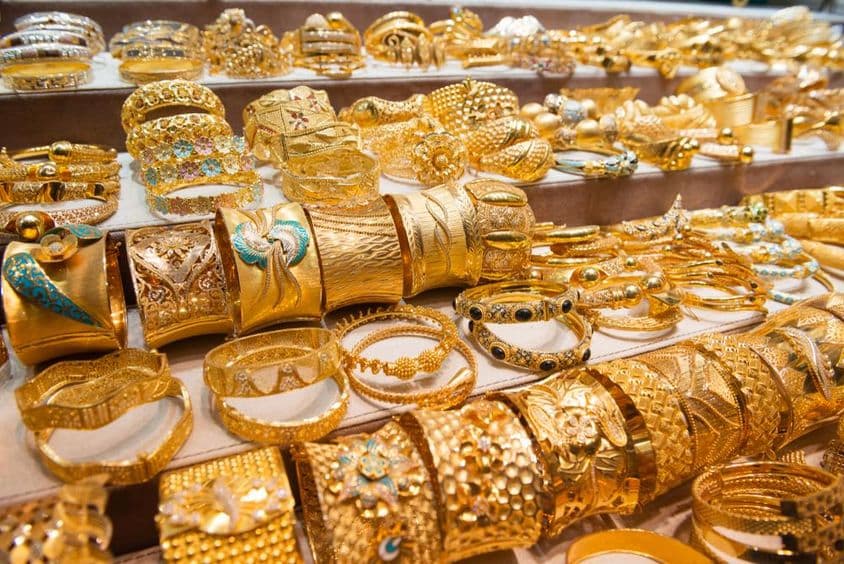 دبئی سونے کی مارکیٹ، سونے کا کنگن، سونا، زیور، سرمایہ کاری سونا