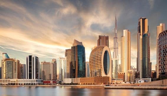 دبئی کے فلک بوس عمارتیں