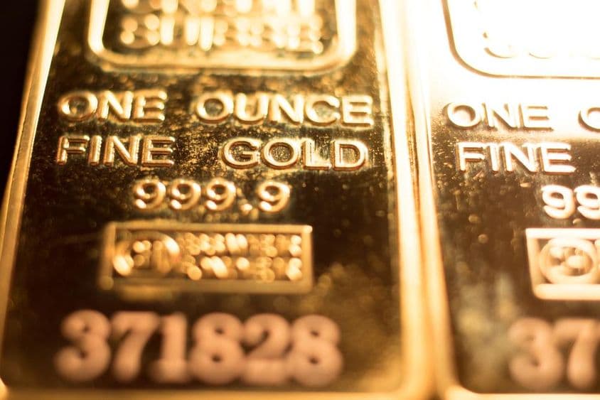 999.9 فیصد خالص سونے کی بارز