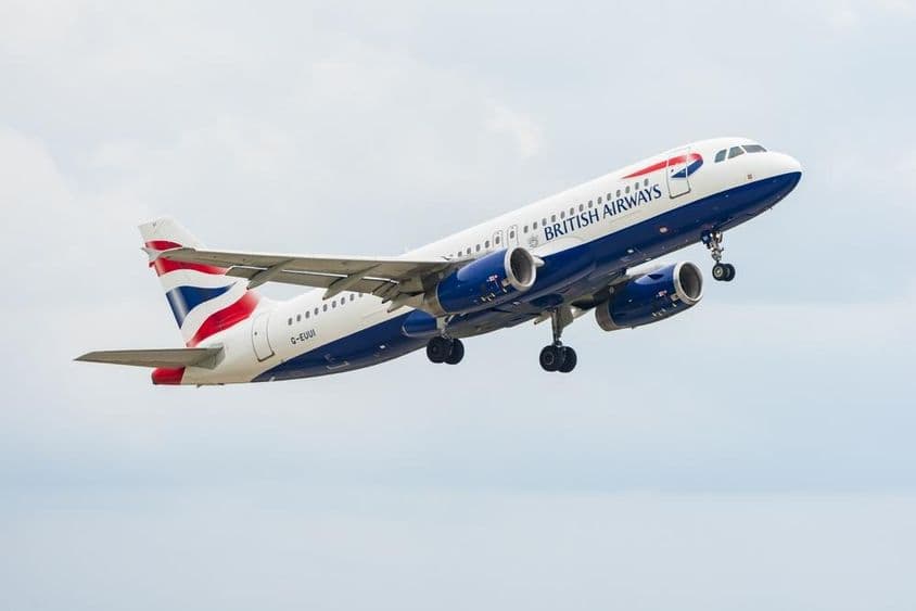 برٹش ایئرویز کا ایک ایئربس A320-232 مسافر طیارہ