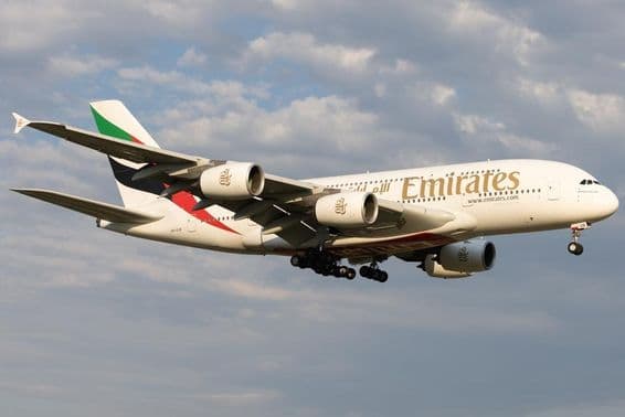 امارات کا ائربس A380-861 طیارہ۔