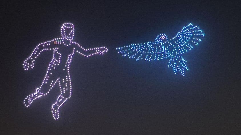 بلیو واٹر آئی لینڈ، دبئی، متحدہ عرب امارات میں ڈرون شو۔