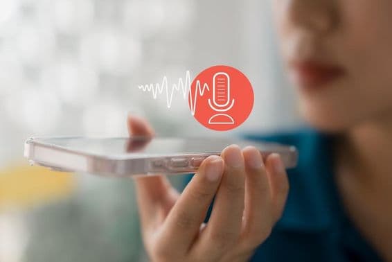 آسان معلومات کی رسائی کے لئے اسمارٹ فون پر AI-مطابق انٹرنیٹ تلاش کا استعمال۔