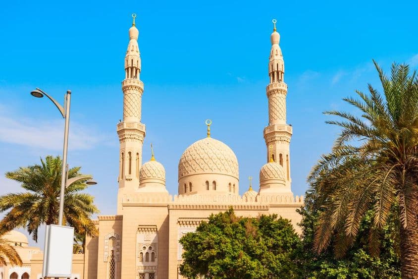جمیرا مسجد دبئی، متحدہ عرب امارات کی ایک اہم مسجد