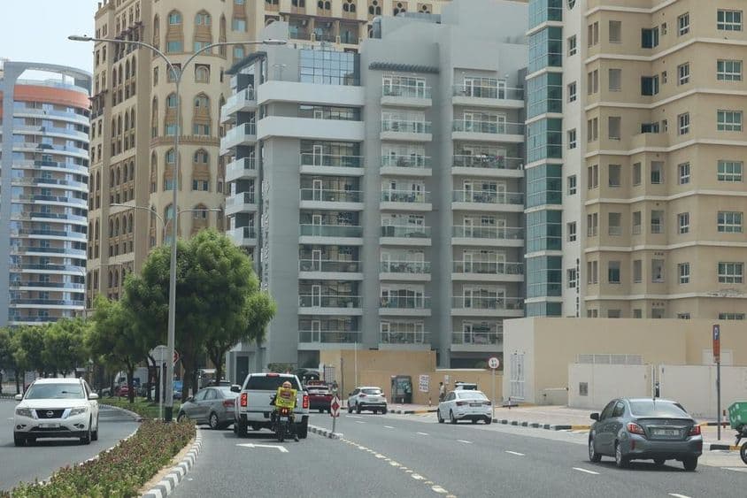 سلکان اویسس، دبئی میں ایک سڑک۔