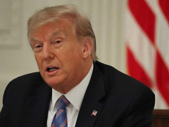 ڈونلڈ ٹرمپ ایک تقریب میں بولتے ہوئے