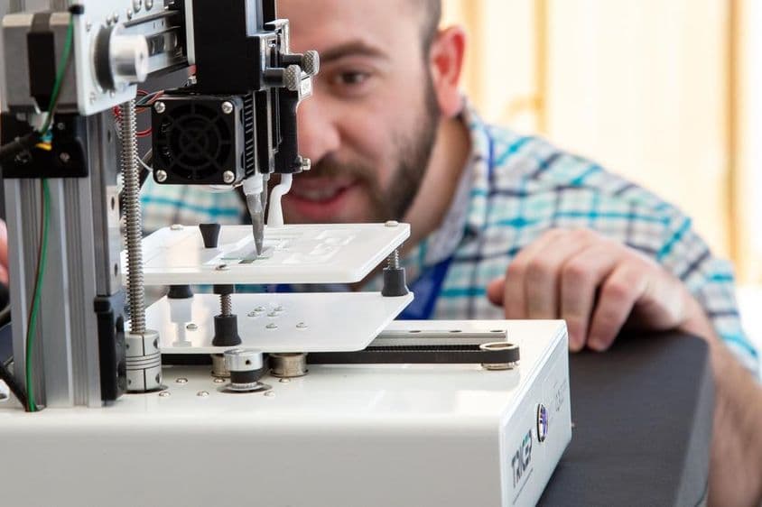 دبئی، متحدہ عرب امارات - تھری ڈی پرنٹنگ۔