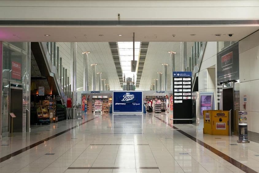 دبئی انٹرنیشنل ایئرپورٹ کے اندرونی منظر