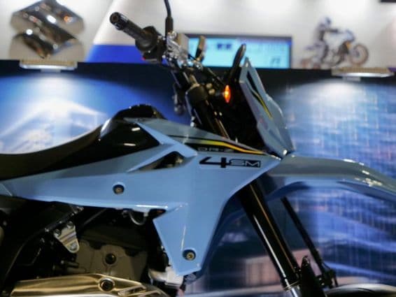 ناگویا موٹر سائیکل شو DR-Z4S۔