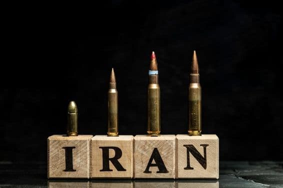ایران کی فوجی طاقت اور بڑھتی ہوئی جنگی کشیدگیاں۔