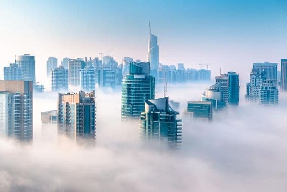دبئی مرینا کے اوپر صبح کا کہر۔