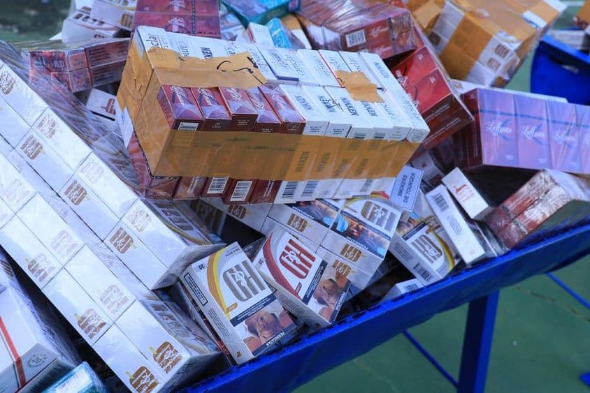 ضبط شدہ غیر قانونی سگریٹس۔