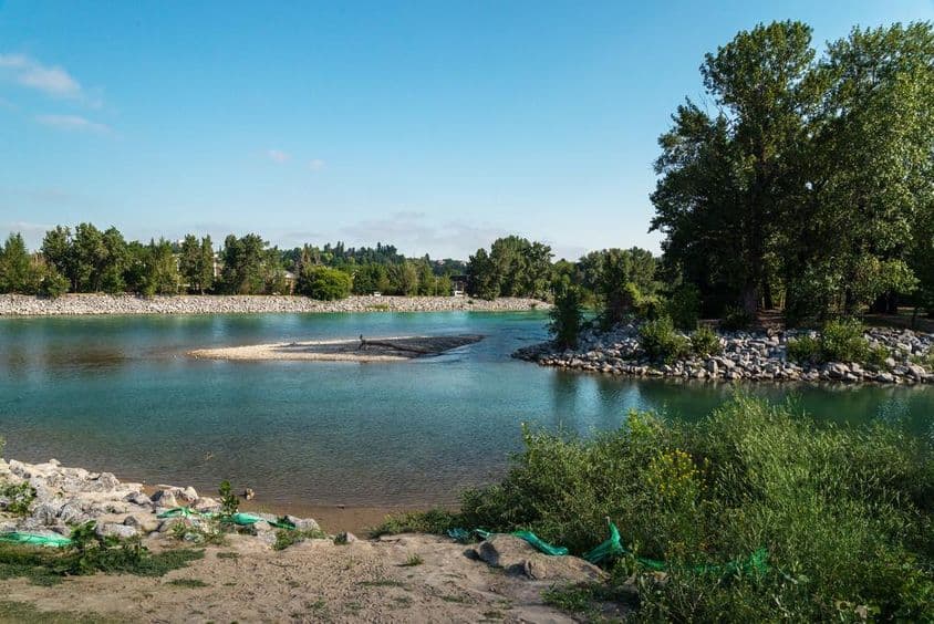 کیلگیری، البرٹا، کینیڈا میں بو ندی کا کنارہ۔