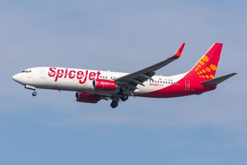 اسپائس جیٹ بوئنگ 737-800 طیارہ۔