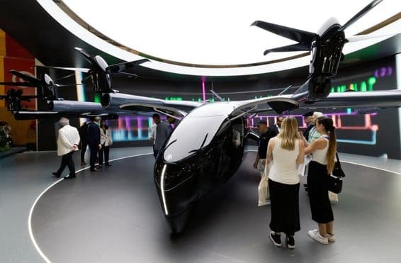 آرچر ایوی ایشن کے برقی ٹیکسی eVTOL کی نمائش۔