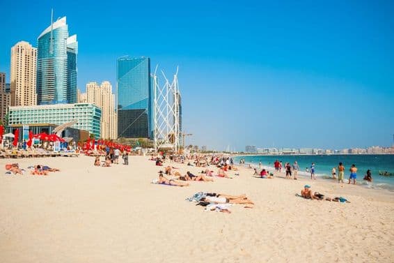 جے بی آر یا جمیرہ بیچ ریزیڈنس دبئی مرینہ ڈسٹرکٹ میں ایک واٹر فرنٹ کمیونٹی ہے۔