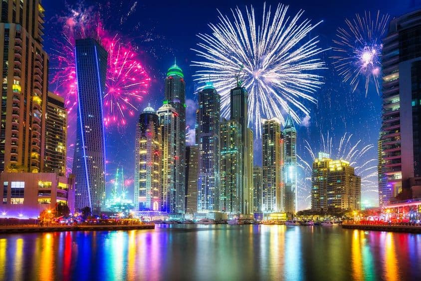 دبئی، متحدہ عرب امارات میں نئے سال کی آتشبازی۔