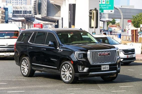 ایک امریکی لگژری SUV، GMC۔