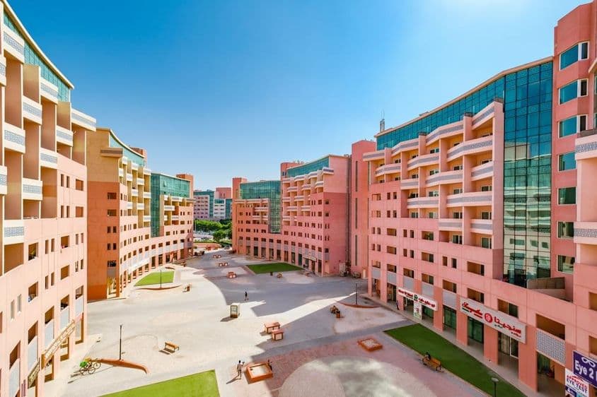 دبئی ڈسکوری گارڈنز میں رہائشی عمارتیں۔