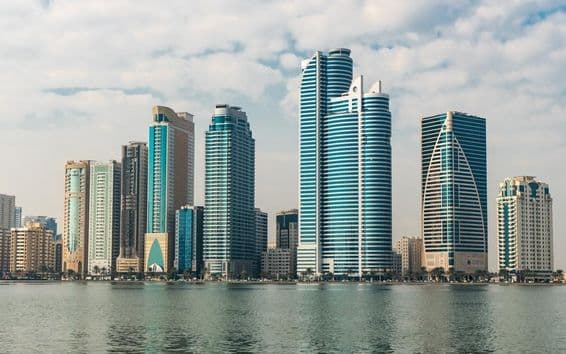 شارجہ کے فلک بوس عمارتیں، متحدہ عرب امارات۔
