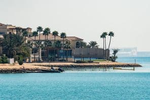 مہنگی جائداد سمندر کے کنارے